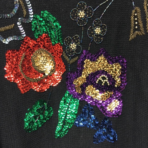 Beautiful Vintage Sequined Decorative Sweater - Picture 4 of 7